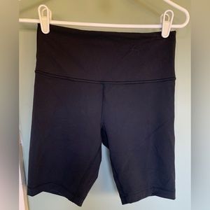Lululemon Wunder Train High Rise Short 8" Black Size 8